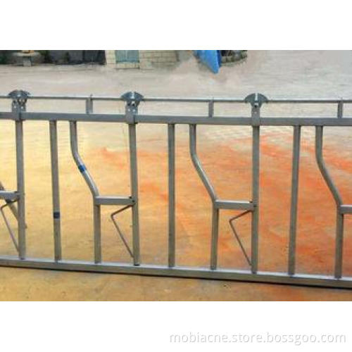 Hot Dip Galvanized Pipe Cow Head Lock With Motion Bar , Mon